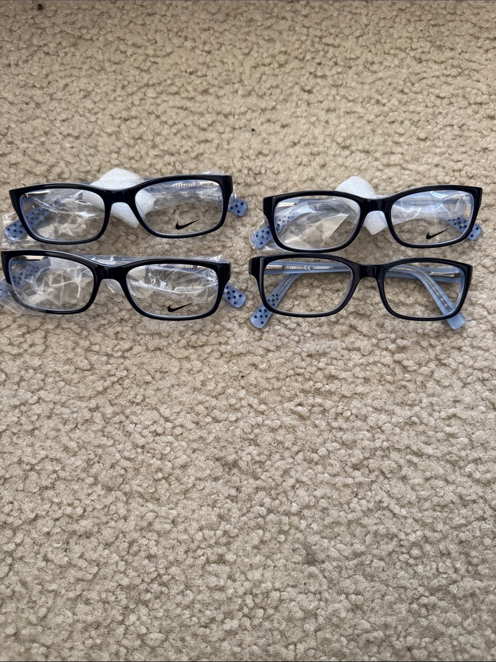 Nike 5513 Kids Eyeglass Frames – Black – New – 48-16-135